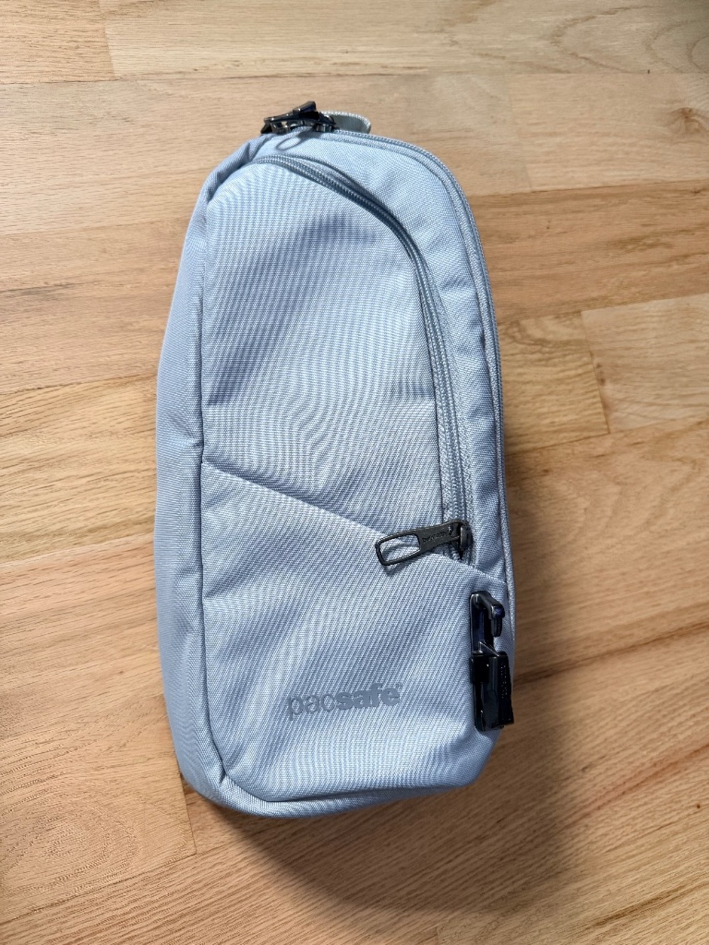 Pacsafe V Action Sling